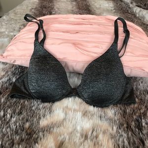 Victoria’s Secret T-Shirt Push Up Bra